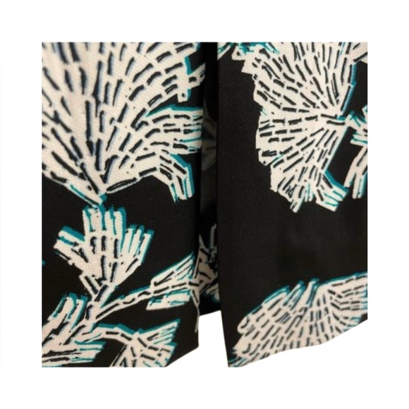 Diane Von Furstenberg 'Kara Two' Floral Print Skirt - Picture 2 of 6
